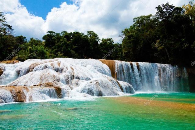 depositphotos_10917909-stock-photo-agua-azul-waterfall.jpg